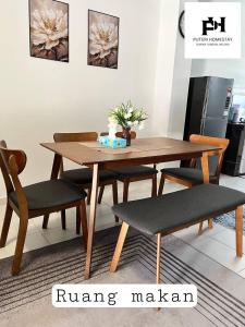 O zonă de relaxare la Puteri Homestay Melaka