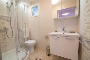 Et badeværelse på Sofia + 46 billeder