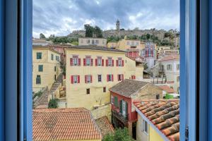 Vedere generală la Nauplion sau o vedere a orașului de la această pensiune