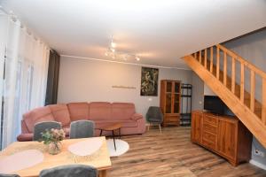 Χώρος καθιστικού στο Berries & Turawa