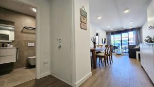 Kuchyň nebo kuchyňský kout v ubytování Apto Mar y Montaña Confort y playa a solo 200 m + 42 fotografií