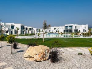 Πισίνα στο ή κοντά στο The Resort Cyprus MUP