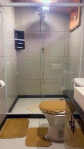 Ένα μπάνιο στο Chalé das Pedras - Refúgio de Paz em meio à Natureza