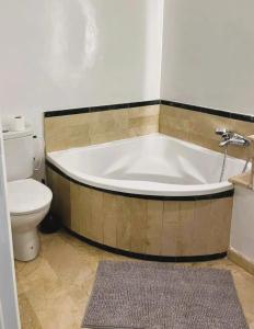 Koupelna v ubytování Mandela + 14 fotografií