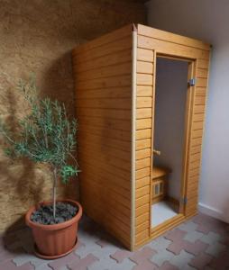 Φωτογραφία από το άλμπουμ του Kékmadár Wellness Apartman Kalocsa σε Kalocsa