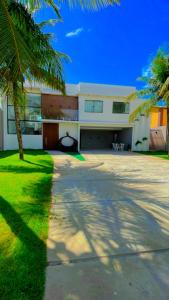 Bygningen som feriehuset ligger i + 40 billeder