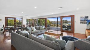 Et opholdsområde på Poolside At Wagstaffe + 16 billeder