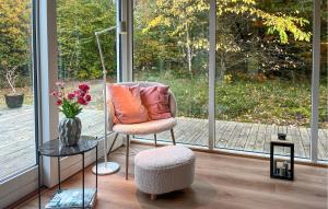 Гостиная зона в 3 Bedroom Gorgeous Home +6 фотографий