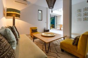 Posezení v ubytování Douiria13