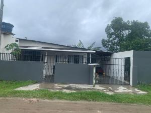 Bygningen som feriehuset ligger i