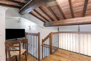 TV/trung tâm giải trí tại Amazing View Laporecchio Hills