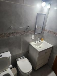 Et badeværelse på Traslasierra Champaquí Deptos