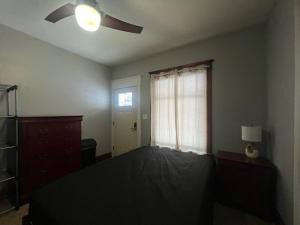 Afbeelding uit fotogalerij van S and K Properties in Moline