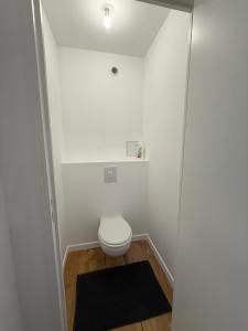 Koupelna v ubytování 2 Quai Charles Altorffer - 2E + 3 fotografie