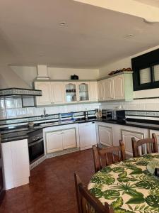 Køkken eller tekøkken på Chalet cerca de Baiona con vistas al mar