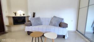 Χώρος καθιστικού στο Αγιονέρι