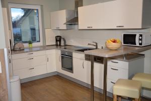 Η κουζίνα ή μικρή κουζίνα στο Lena