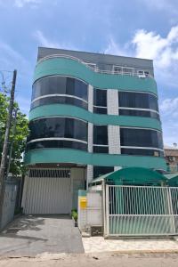 Bygningen som lejligheden ligger i + 6 billeder