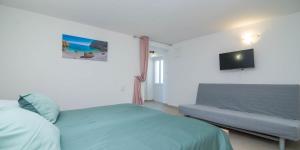 Et tv og/eller underholdning på Marija