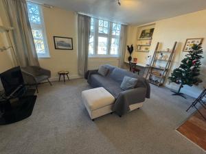 Posezení v ubytování Elegant Boutique Flat in Historic Chislehurst