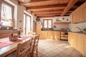 Η κουζίνα ή μικρή κουζίνα στο Cà Giulia