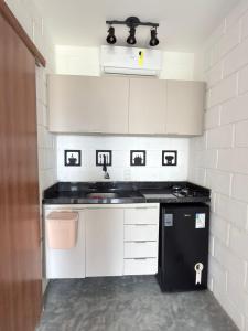 Kuchyň nebo kuchyňský kout v ubytování Flow73 Flat - Praia de Acuípe