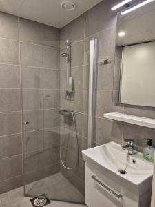 Et badeværelse på Kiva kaksio