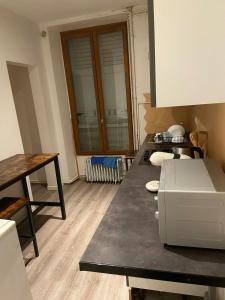 Un lugar para sentarse en Moderne et Comfortable Studio Proche RER