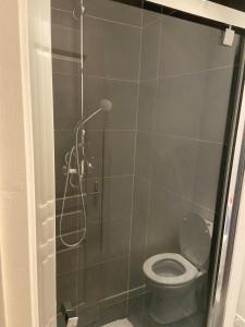 Un baño de Moderne et Comfortable Studio Proche RER