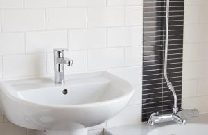 Ένα μπάνιο στο Sun Inn +26 φωτογραφίες