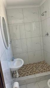 Koupelna v ubytování Suuka Guest House