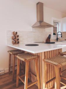 Nhà bếp/bếp nhỏ tại Black Salt Retreat