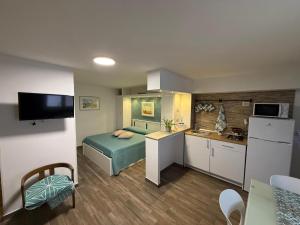 Køkken eller tekøkken på Benny Apartment - Mazara Del Vallo + 8 billeder