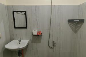 Un baño de Summer Wind Pension House El Nido 50 fotos más