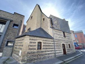 Bygningen som feriehuset ligger i