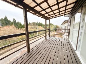 Μπαλκόνι ή βεράντα στο まるとくハウス霧島