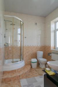 Ένα μπάνιο στο Skyhill +85 φωτογραφίες