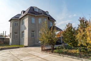 Το κτήριο όπου στεγάζεται  ο ξενώνας