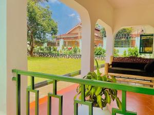 Κήπος έξω από το Marama Stays