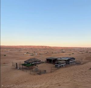 Phong cảnh thiên nhiên gần lều trại sang trọng