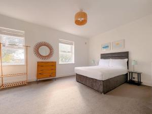 Postel nebo postele na pokoji v ubytování Church Road