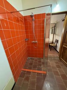 Phòng tắm tại Keur Soleil