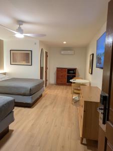 TV a/nebo společenská místnost v ubytování The Iceberg Tahoe + 19 fotografií