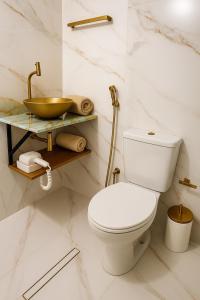 Ένα μπάνιο στο Aluga se Casa Chalé no MIRANTE DA VILA com VISTA INCRÍVEL