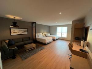 TV/trung tâm giải trí tại Hyatt Place Toronto Airport