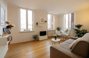 Imagine din galeria proprietății PrimeLoft Cathedral-Exclusive Suite în Ferrara +38 fotografii