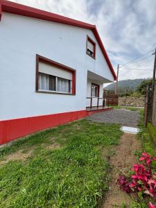 Το κτήριο όπου στεγάζεται  η παραθεριστική κατοικία +11 φωτογραφίες