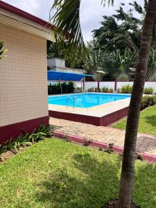 Πισίνα στο ή κοντά στο Adomfie