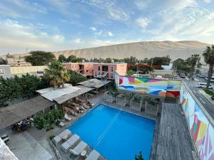 Bazén v ubytování Viajero Huacachina Hostel nebo v jeho okolí + 59 fotografií