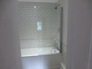 Koupelna v ubytování The Bathurst Arms + 20 fotografií